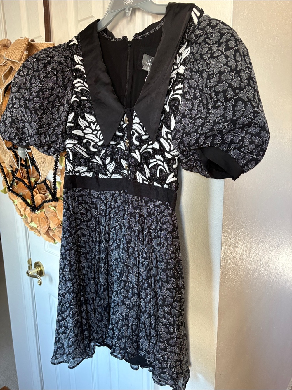 Anthropologie Black White Floral print Puff Sleeve Collared Button Short Dress